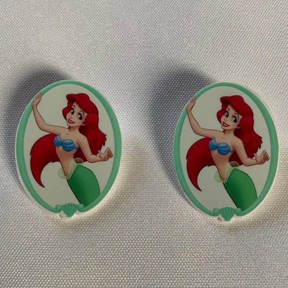 NWT. Handmade Disney Little Mermaid Ariel Earrings! - Picture 1 of 2